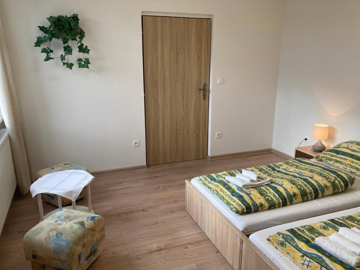 Apartmány pod Radhoštěm Rožnov pod Radhoštěm Exteriér fotografie